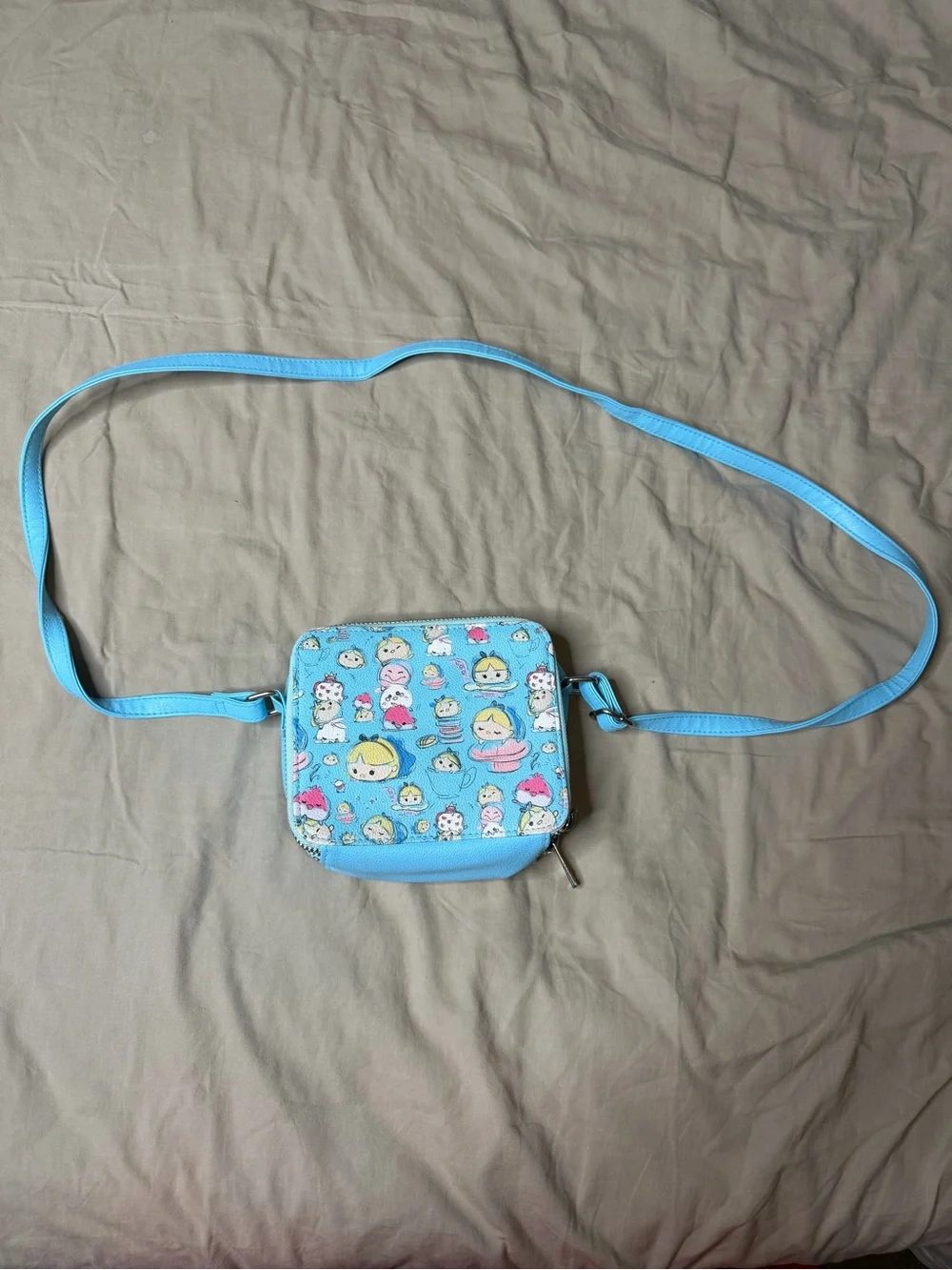 Disney Alice in Wonderland Tsum Tsum Crossbody Bag Purse Tote Cheshire